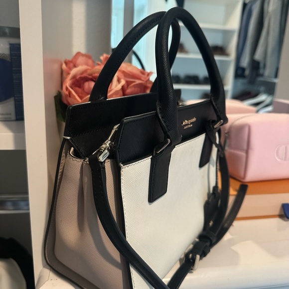 Beautiful kate spade mini tote- classy yves St lauren inspired style - Picture 3 of 4